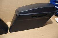 
              79104-03A  79105-03A 79107-03A 79106-03A NEW OEM 1993-2013 HARLEY-DAVIDSON TOURING SADDLEBAGS PAIR
            