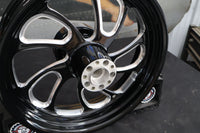 
              40900046 NEW OEM 2009-2025 HARLEY-DAVIDSON TOURING BLADE REAR WHEEL 18"x5"
            