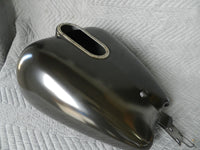 
              61356-95 NEW OEM 1995-1996 HARLEY-DAVIDSON TOURING EVO PRIMED GAS TANK INJECTE
            